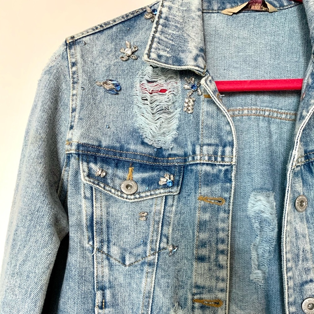 Distressed rhinestone denim jacket - Picture 2 of 6